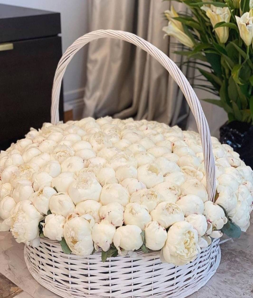 Premium Peonies basket