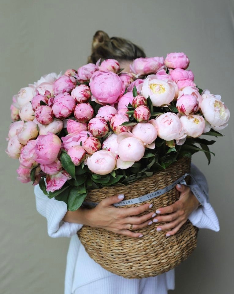 Premium Peonies basket