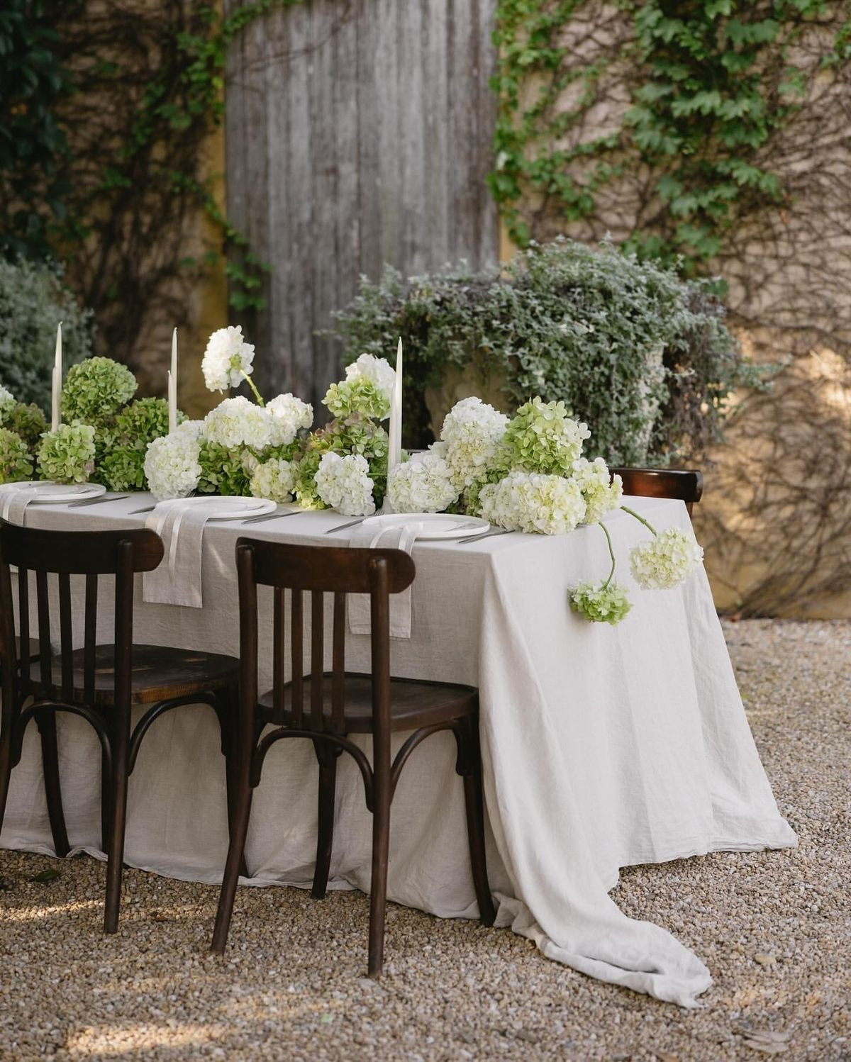 Weddings & events floral decoration Green & White