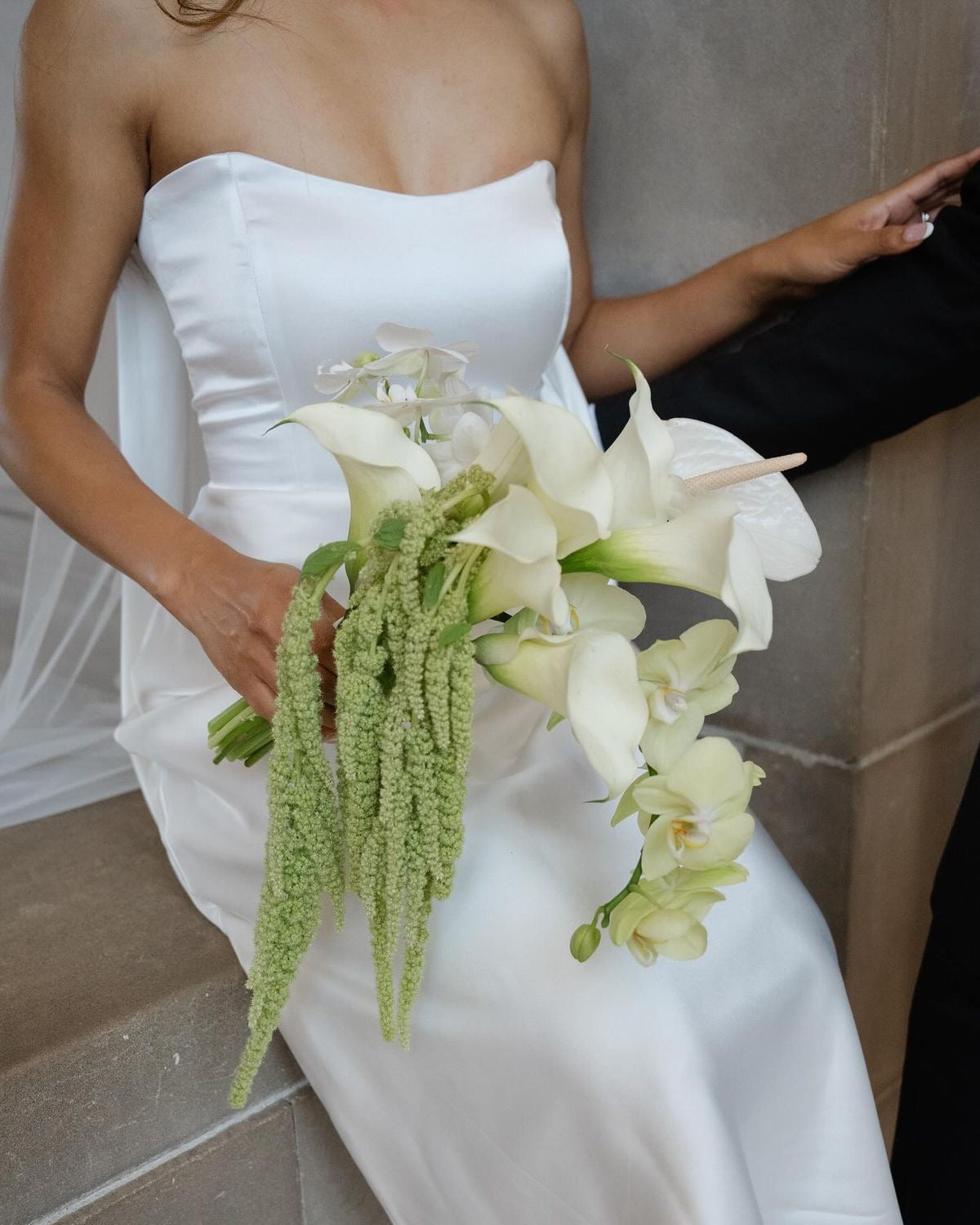 Weddings & events floral decoration Green & White