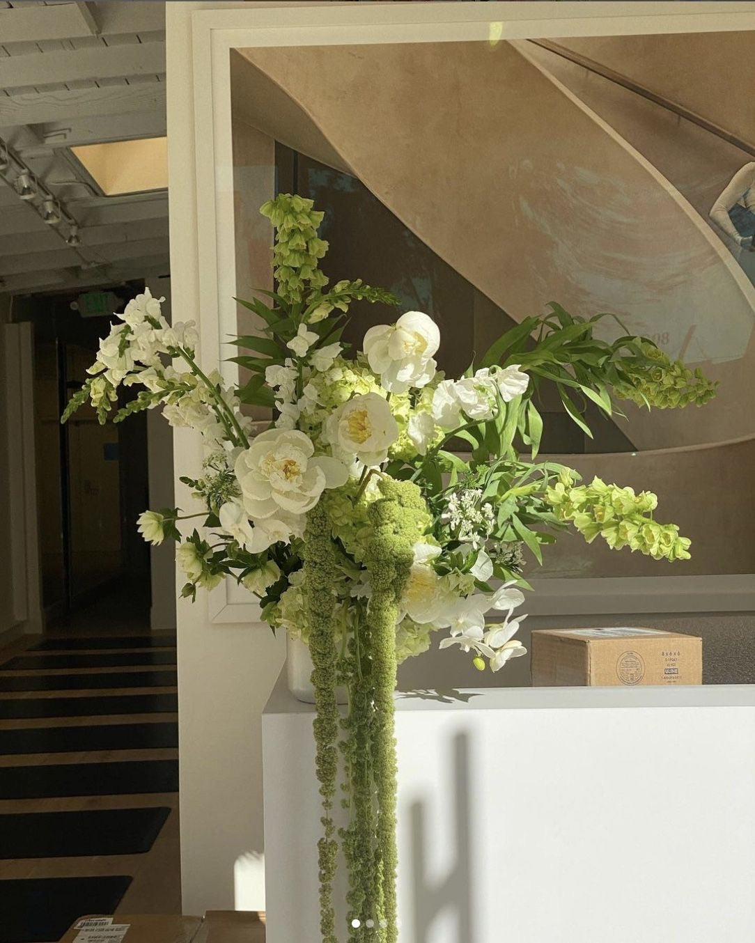 Weddings & events floral decoration Green & White