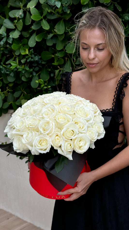 White Premium Roses box