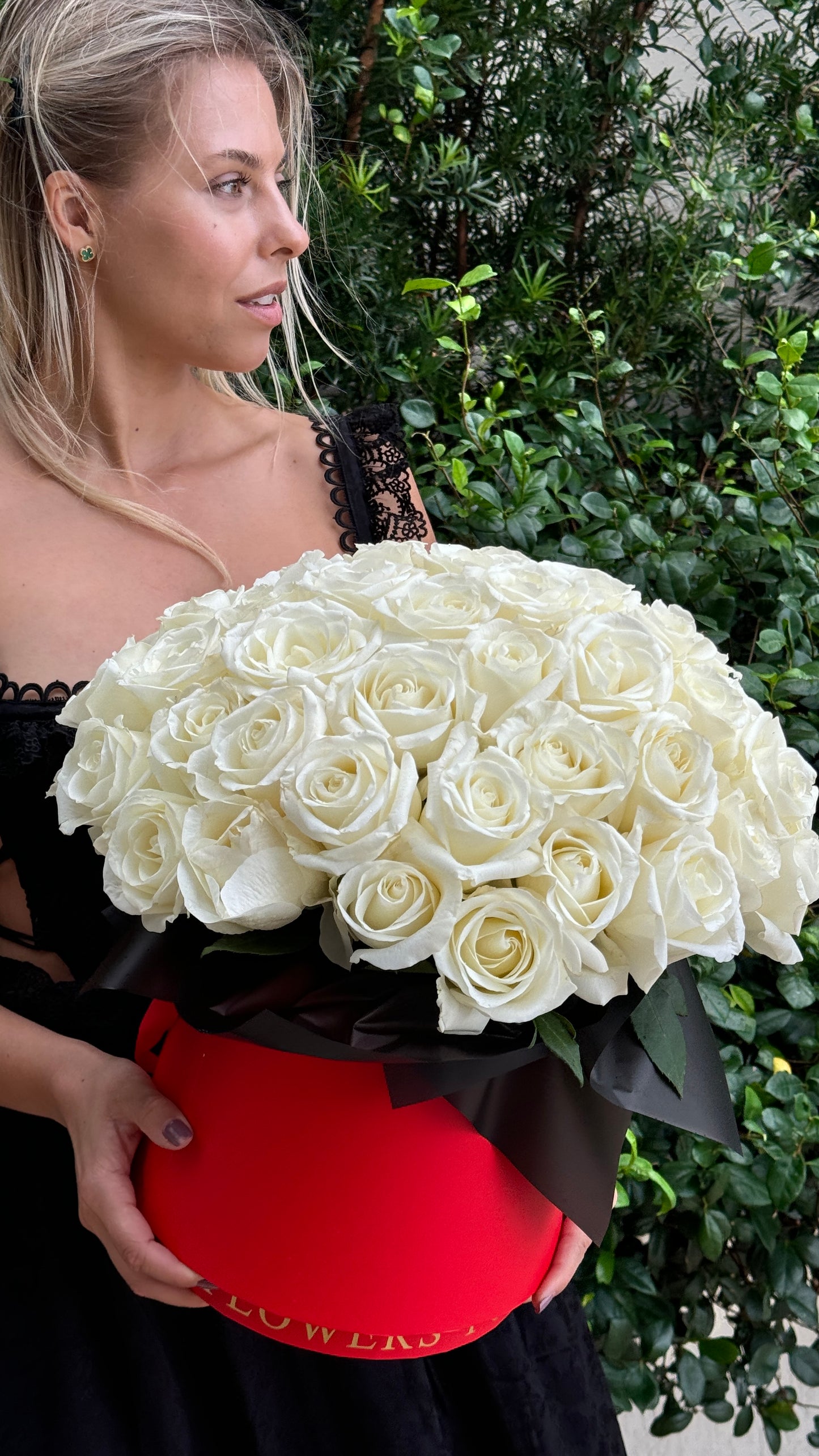 White Premium Roses box