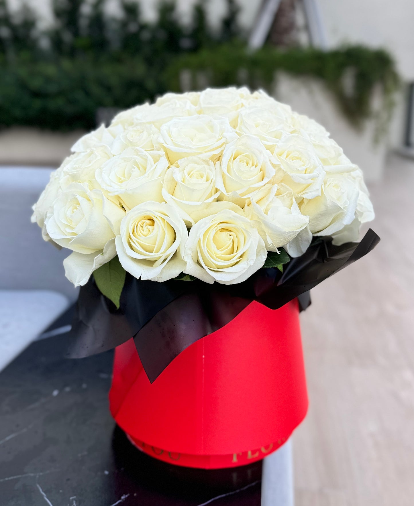 White Premium Roses box