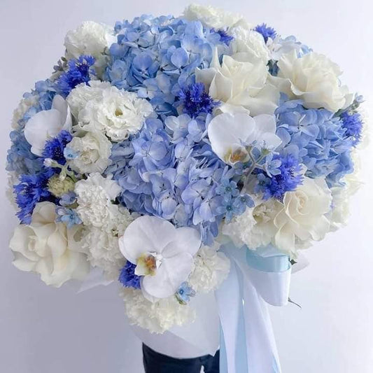 Bianca Bouquet Box- Roses, Hydrangeas, Lisianthus, Wite Orchid