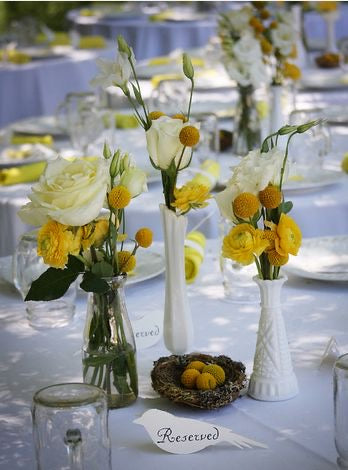 Table set bud vases