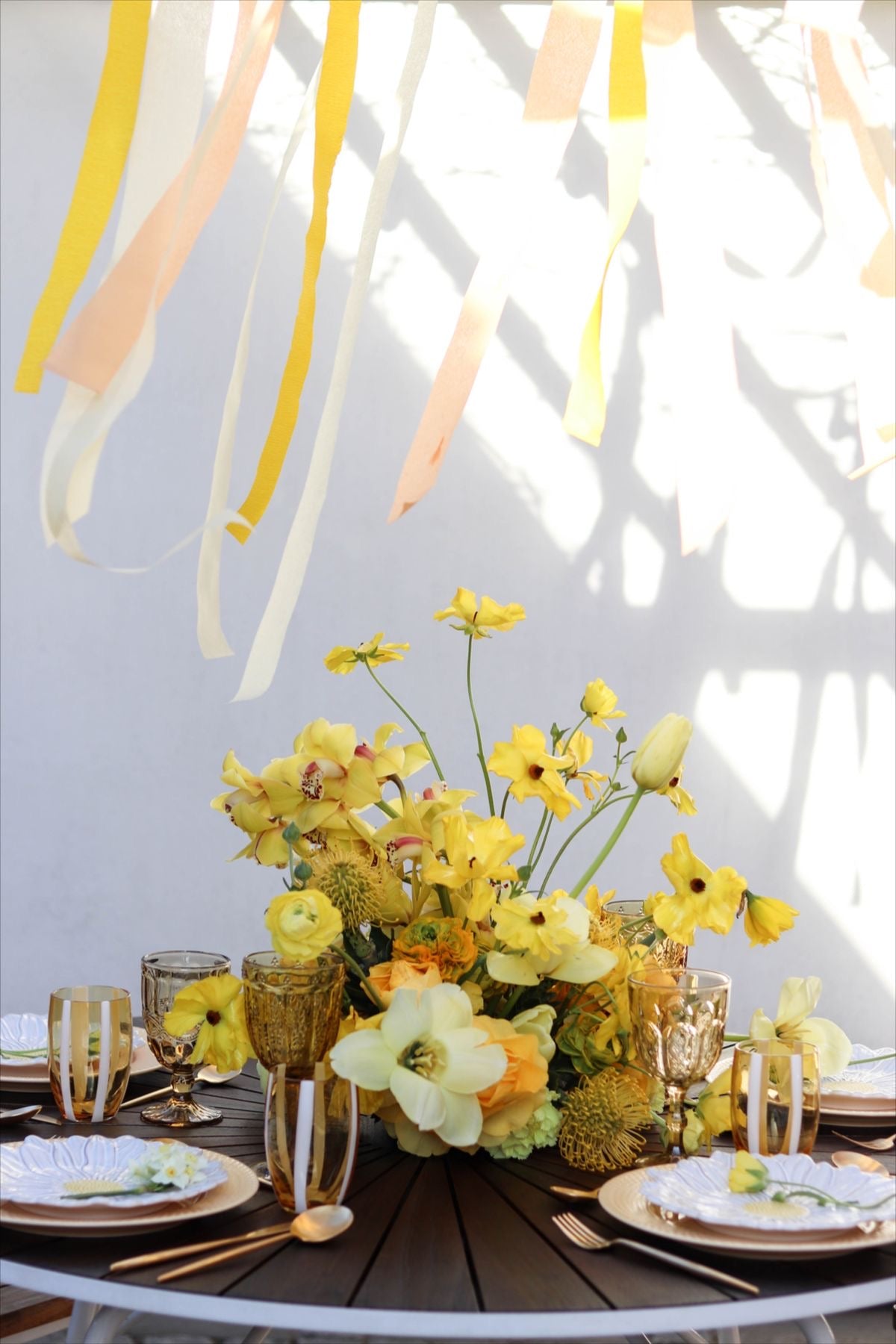 Weddings & events floral decoration Yellow