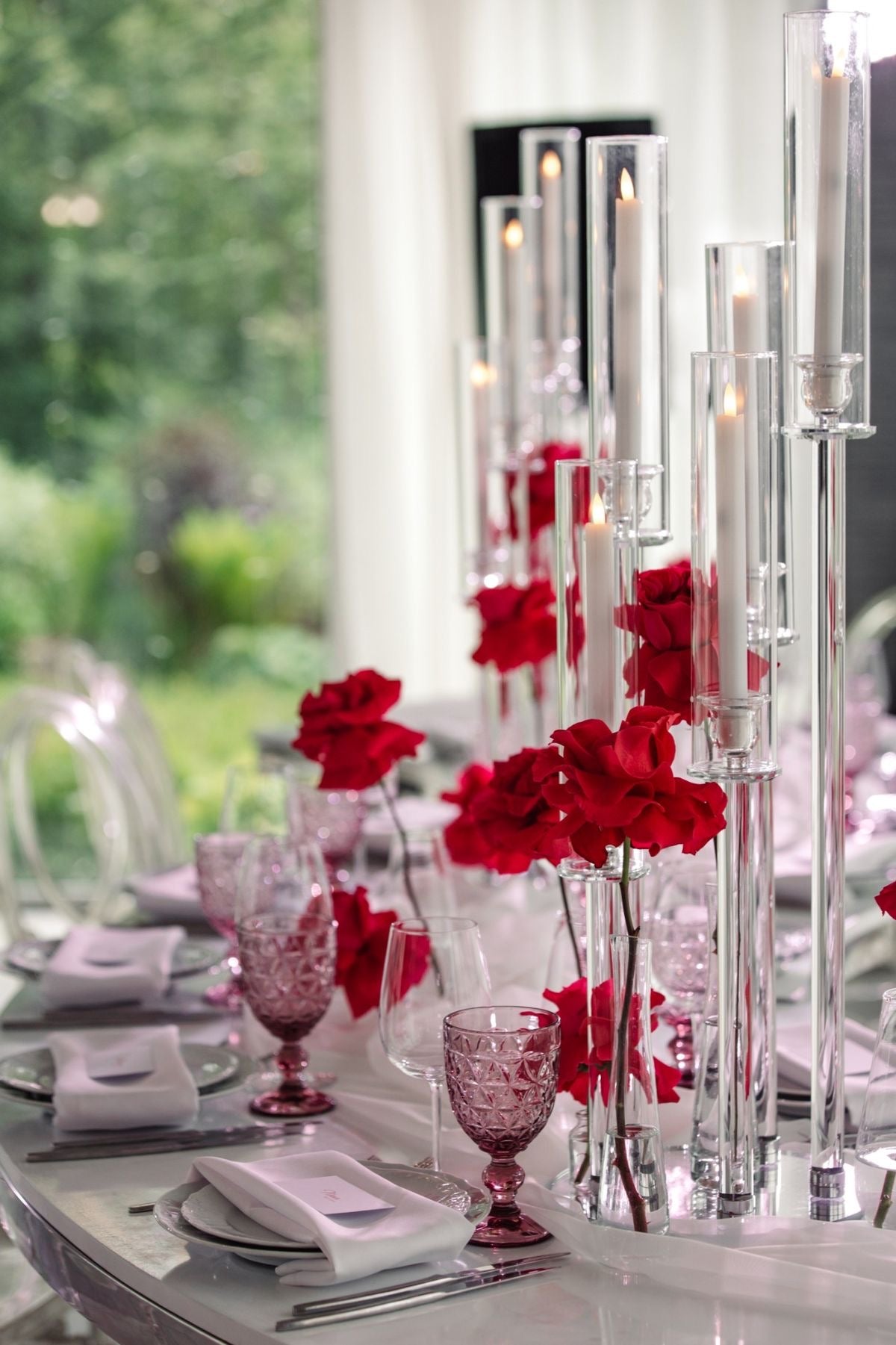 Table set bud vases