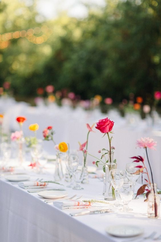 Table set bud vases