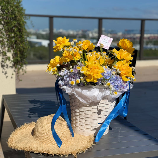 Yellow Premium Roses Basket